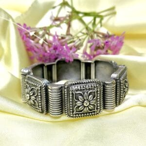 Kada, bangle, bangle bracelet, topopen kada, rajasthani bangle, Rajasthani kangan, round silver bangle, indian Bangle