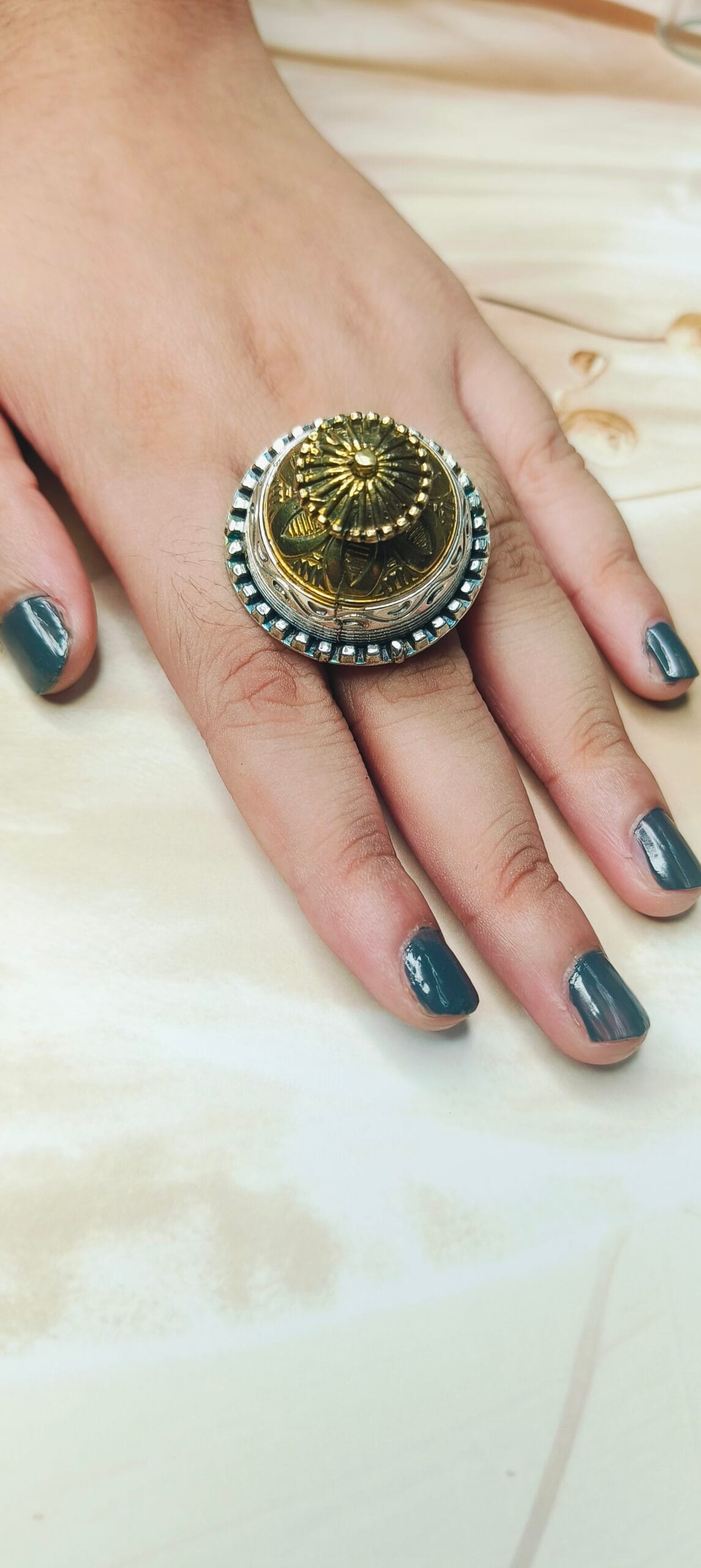 Dual Tone Finger Ring